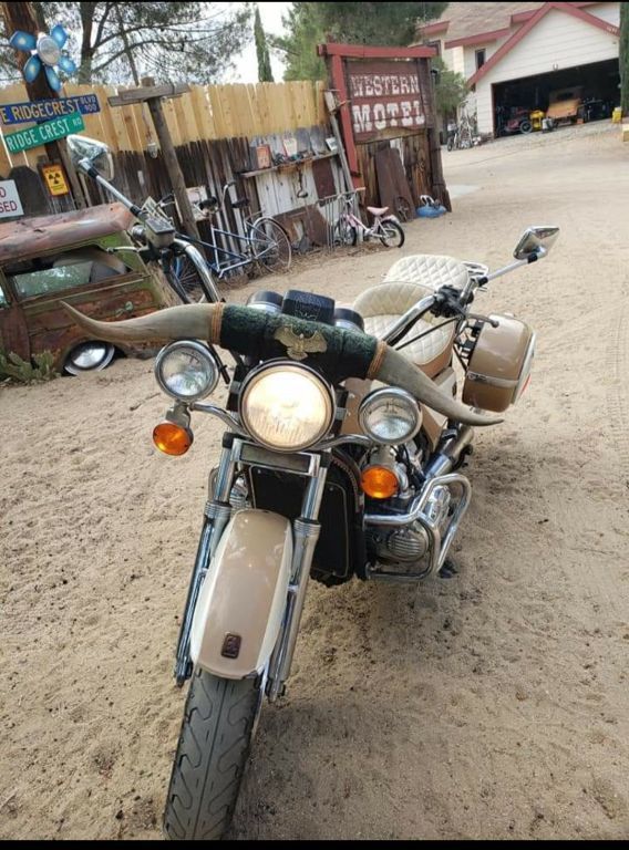 82 custom honda goldwing..$1800 obo