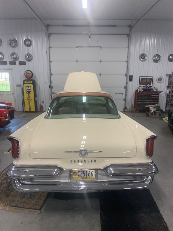 1959 Chrysler New Yorker coupe