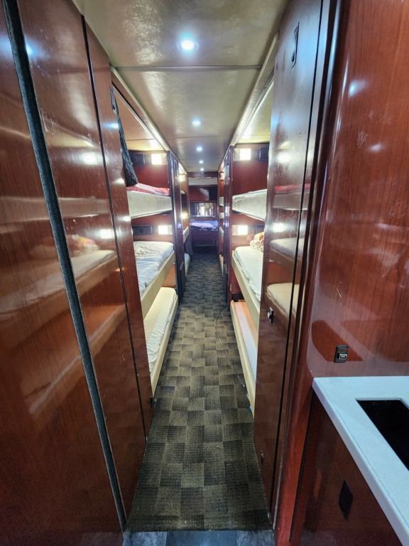 1999 Prevost H3 45 Entertainer Bus For Sale In Nashville, Tennessee