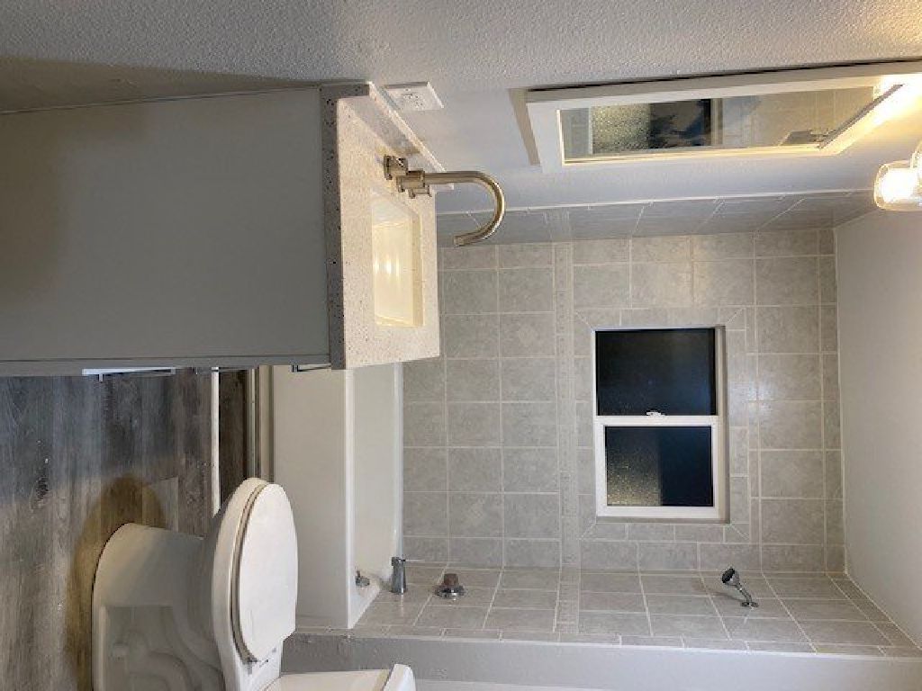 NEWLY REMODELED! 3 BDRM/1 BATH HOUSE