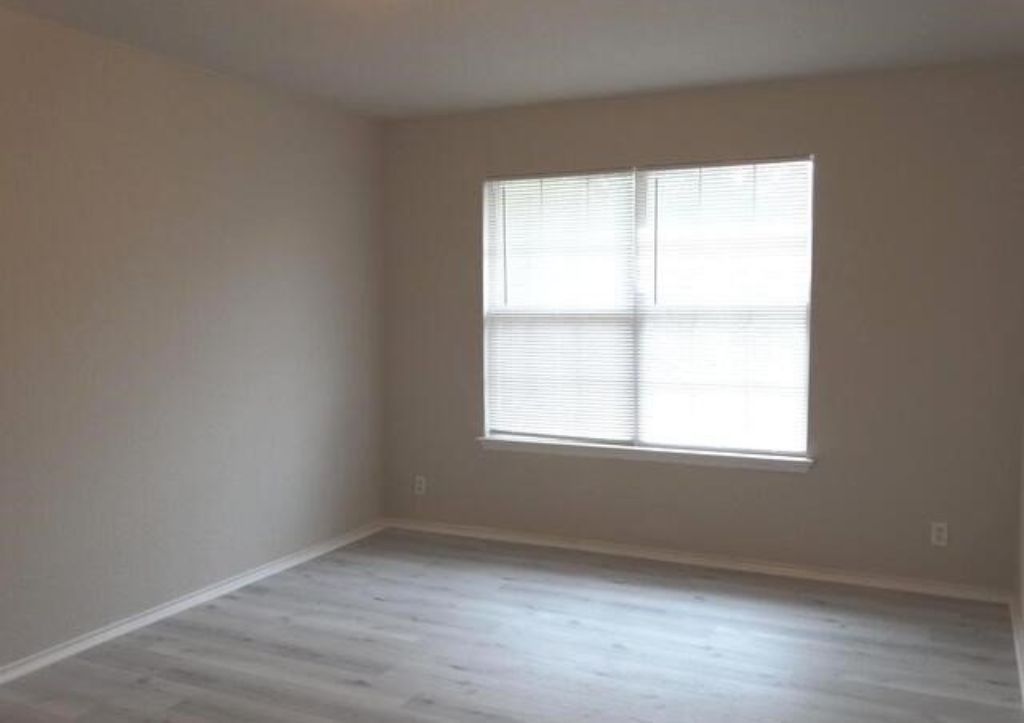 10619 Barbwire Pass - Home For Rent 4/2.5/2 in San Antonio. TX 78254