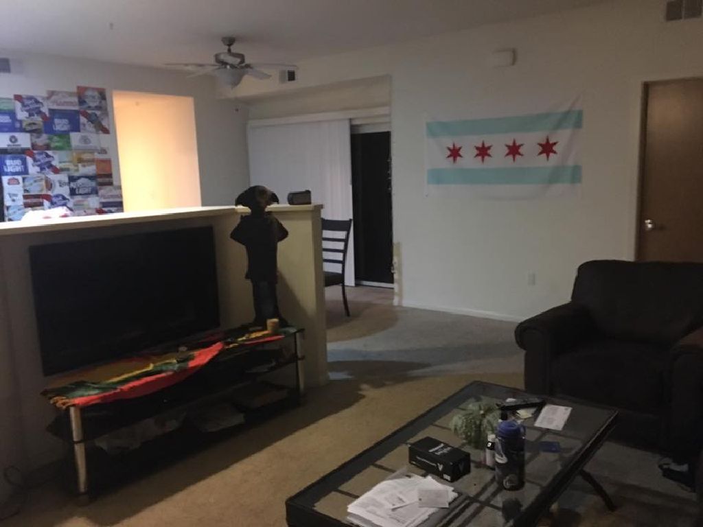 Subleasing room in 4 bedroom apartment