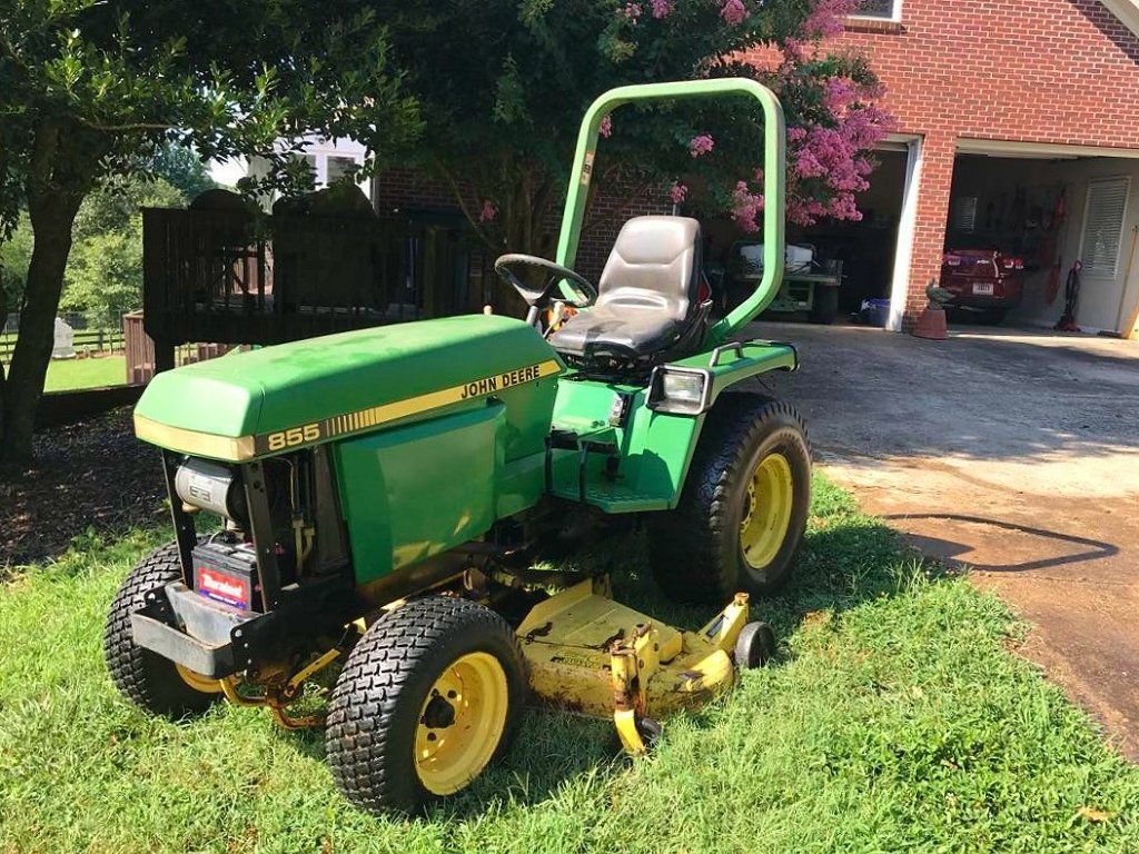 John Deer 855 Tractor.