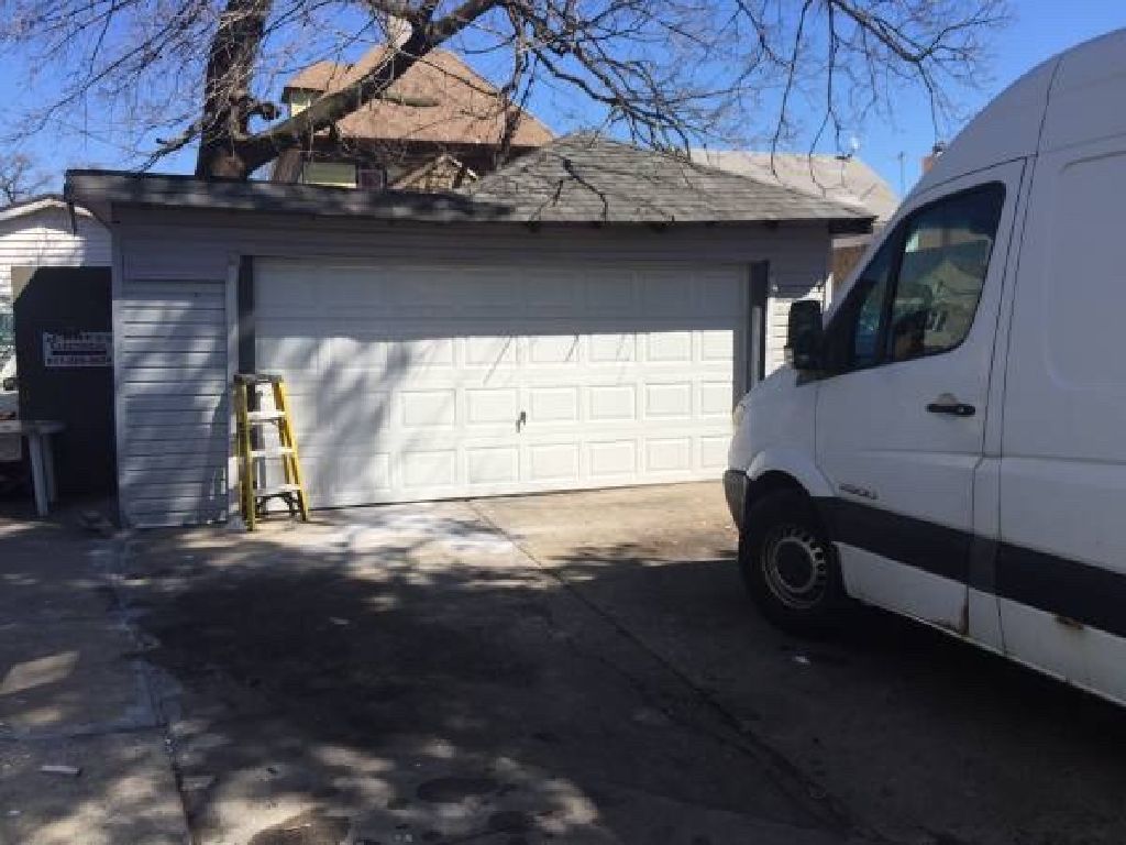 REPAIR AND INSTALL GARAGE DOORS ALL OVER NEW YORK AND LONG ISLAND