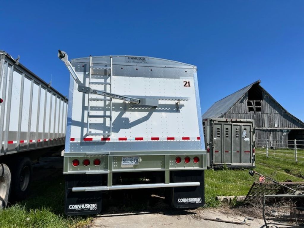 2023 Cornhusker Hopper/Grain Trailer For Sale In Smithville, Missiouri 64089