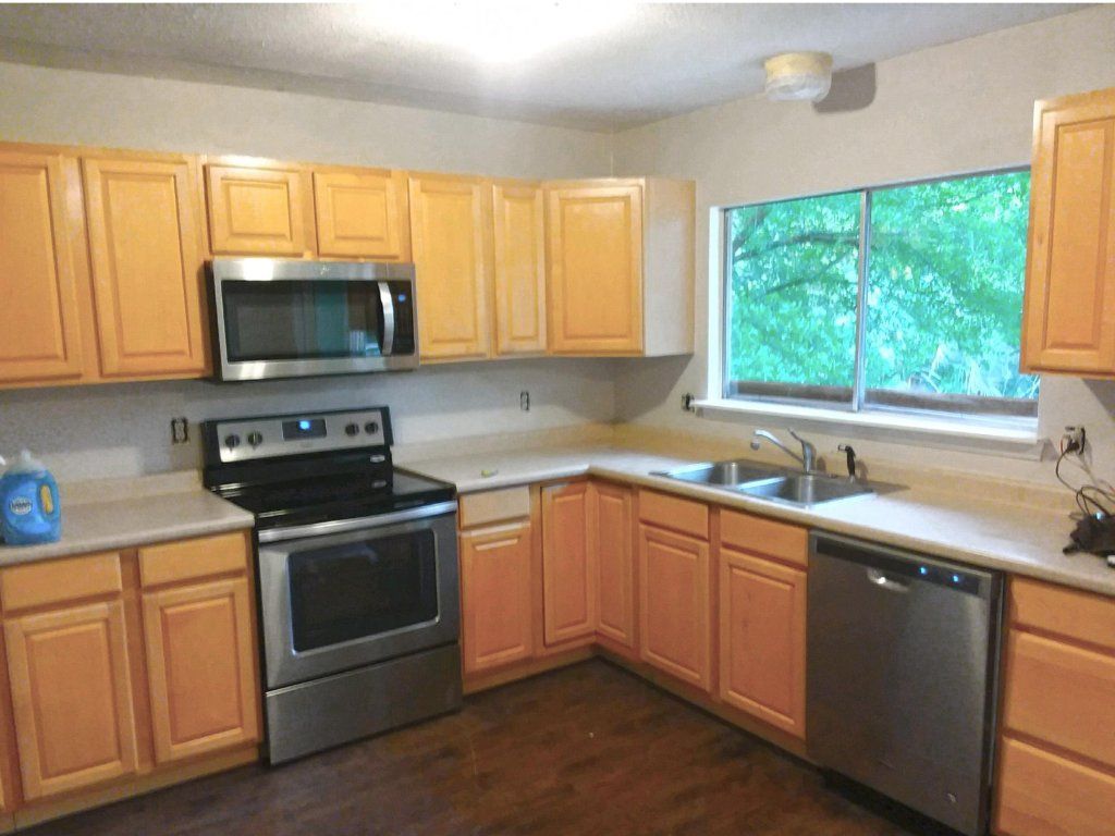 3/2/2 For Rent Immediately in Kingwood, Texas