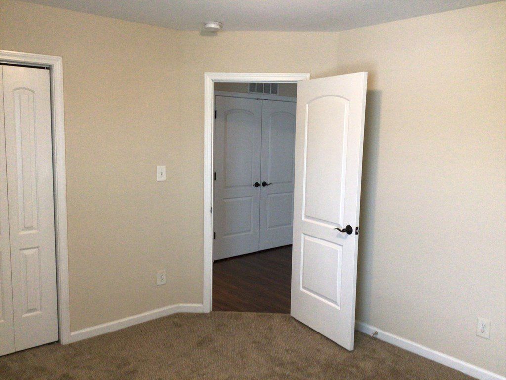 Single family home (830) 488-7163