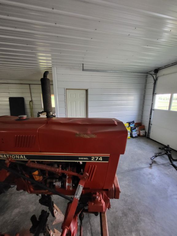 International 274 Tractor For Sale In Millersburg, Ohio 44654