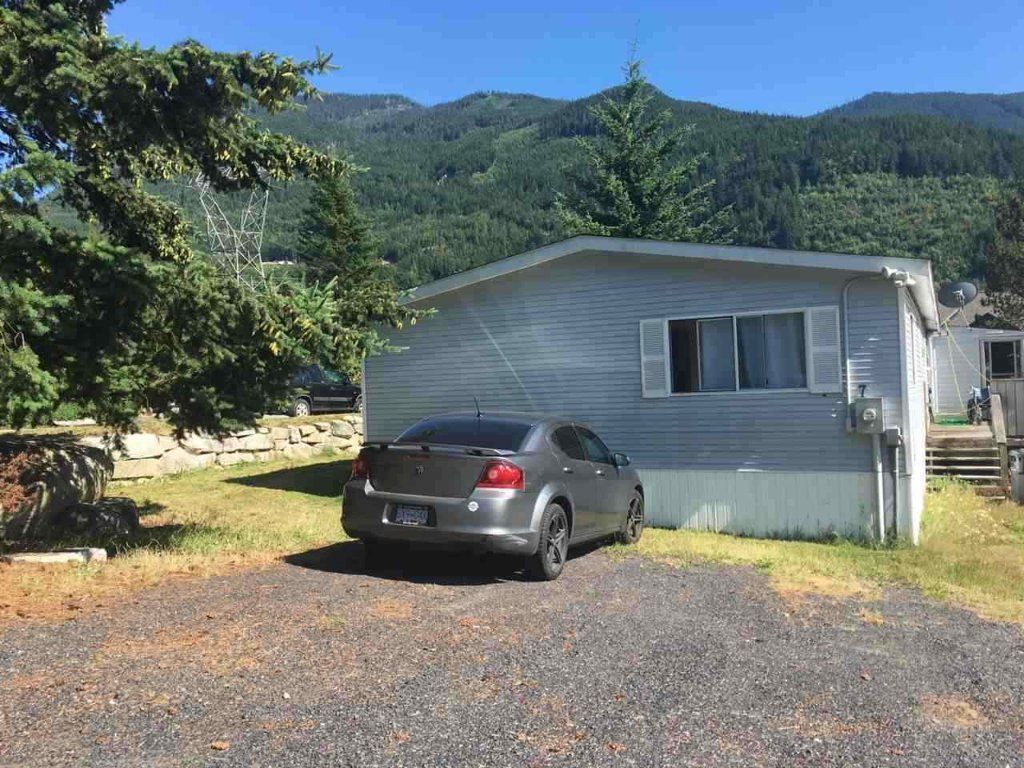 727 UPPER CRESCENT