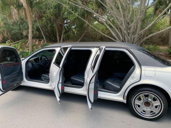 2007 Cadillac DTS Federal Coach Limousine ~~ 727-388-1516 ~~ Tampa Bay Wholesale Cars Inc ~~