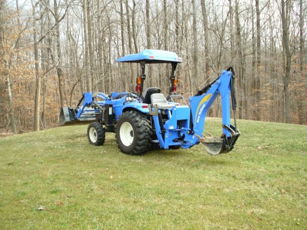 NEW HOLLAND BOOMER 2035 LOADER BACKHOE - $22500 (PERRY HALL, MD) - Claz.org