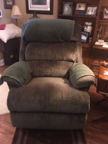 Lazy Boy recliners 300. or bo | Claz