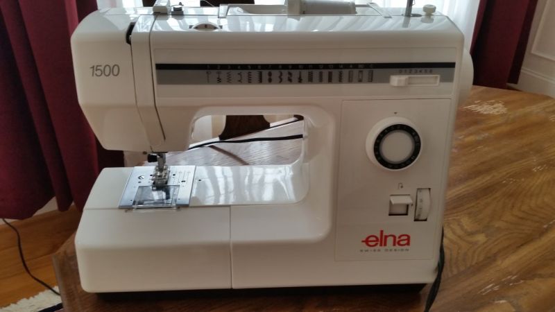 Elna 1600 Sewing Machine Swiss Designed - Claz.org