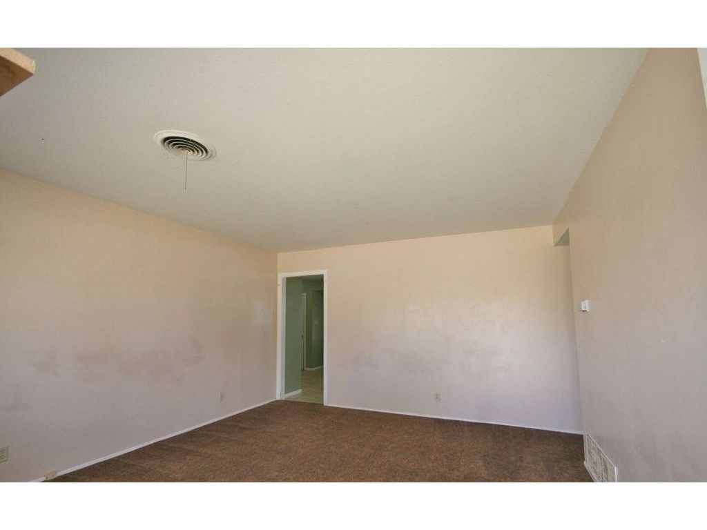 to the East Mountains Claz