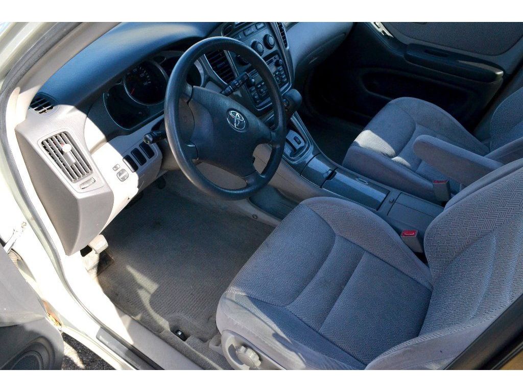 2003 Toyota Highlander V6 CLEAN CARFAX WARRANTY INCLUDED