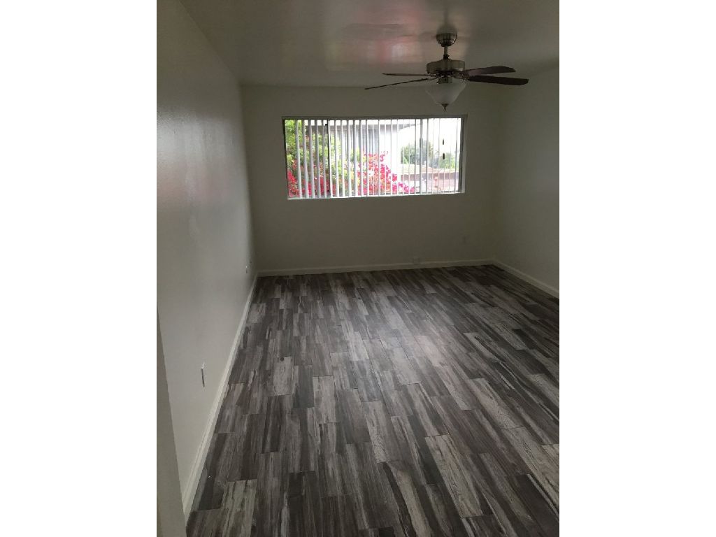 MASTER ROOM FOR RENT/ROOMMATE WANTED