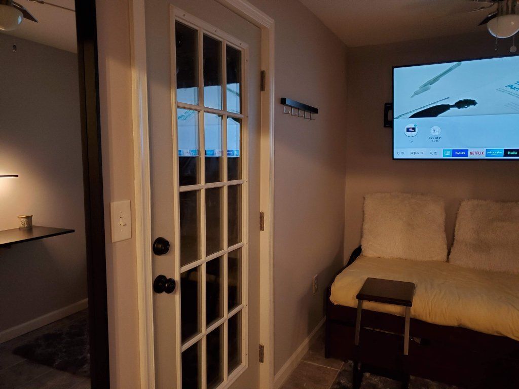 New studio room for rent