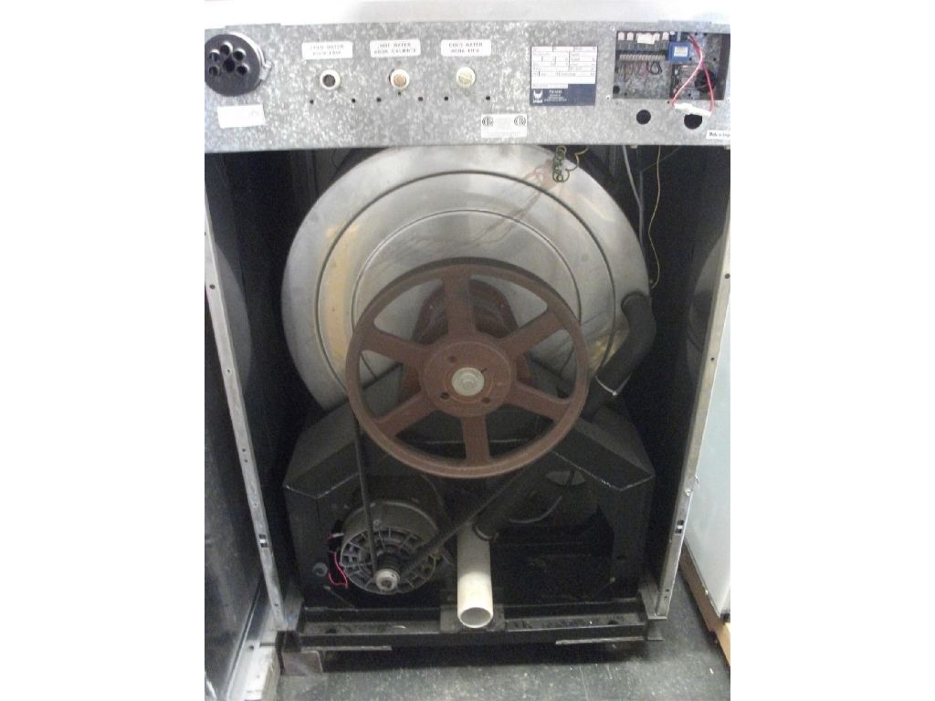 Coin Operated IPSO Front Load Washer 50 LB 3PH for OPL