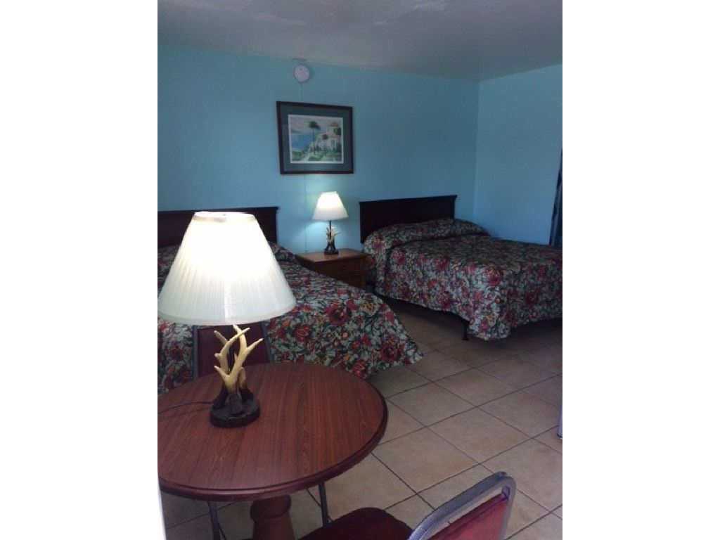ROOM FOR RENT 1 & 2  BED PRIVATE BATH