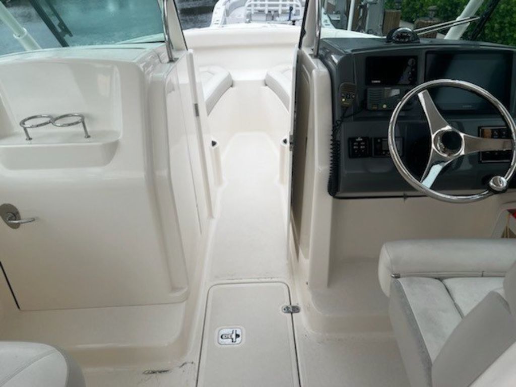 2014 Pursuit DC265