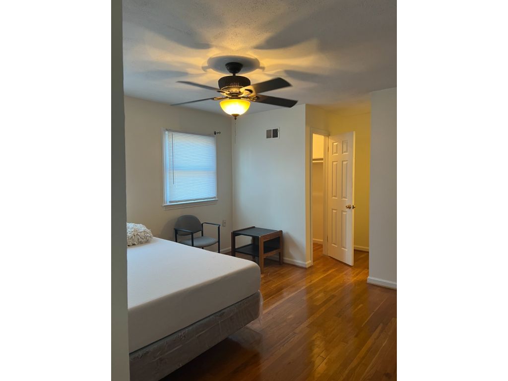 Furnished Rooms for Rent 750-975
