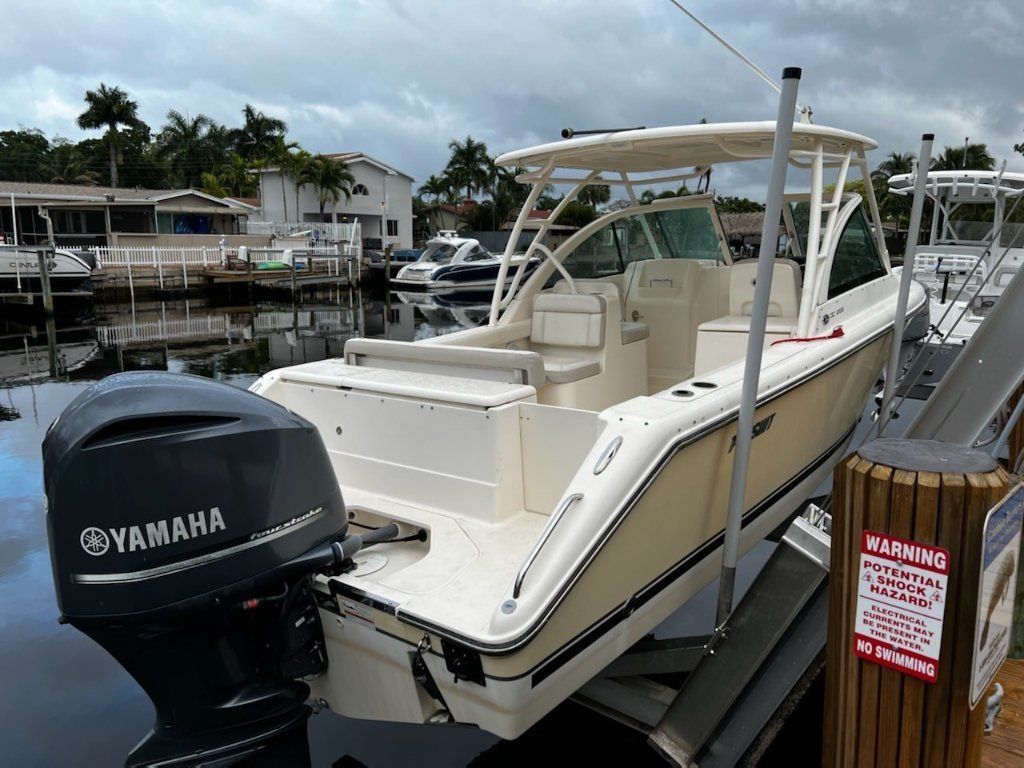 2014 Pursuit DC265