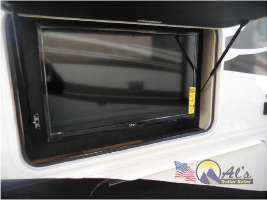 New 2017 Coachmen RV Pursuit 31 SB-Motorhome