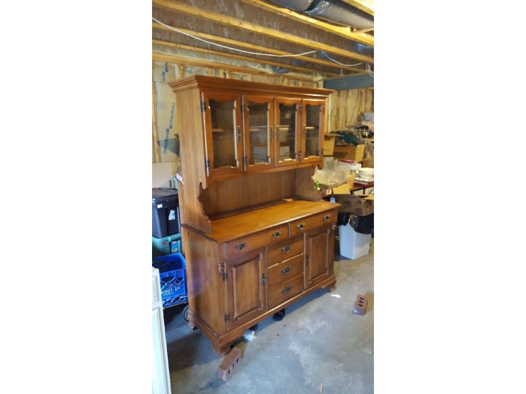 TELL CITY Dining room set Table 6 Chairs and Hutch Claz