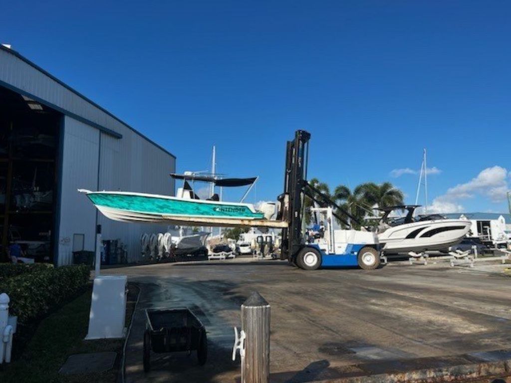 2001 Contender 31 Dania Beach, Fl 129900