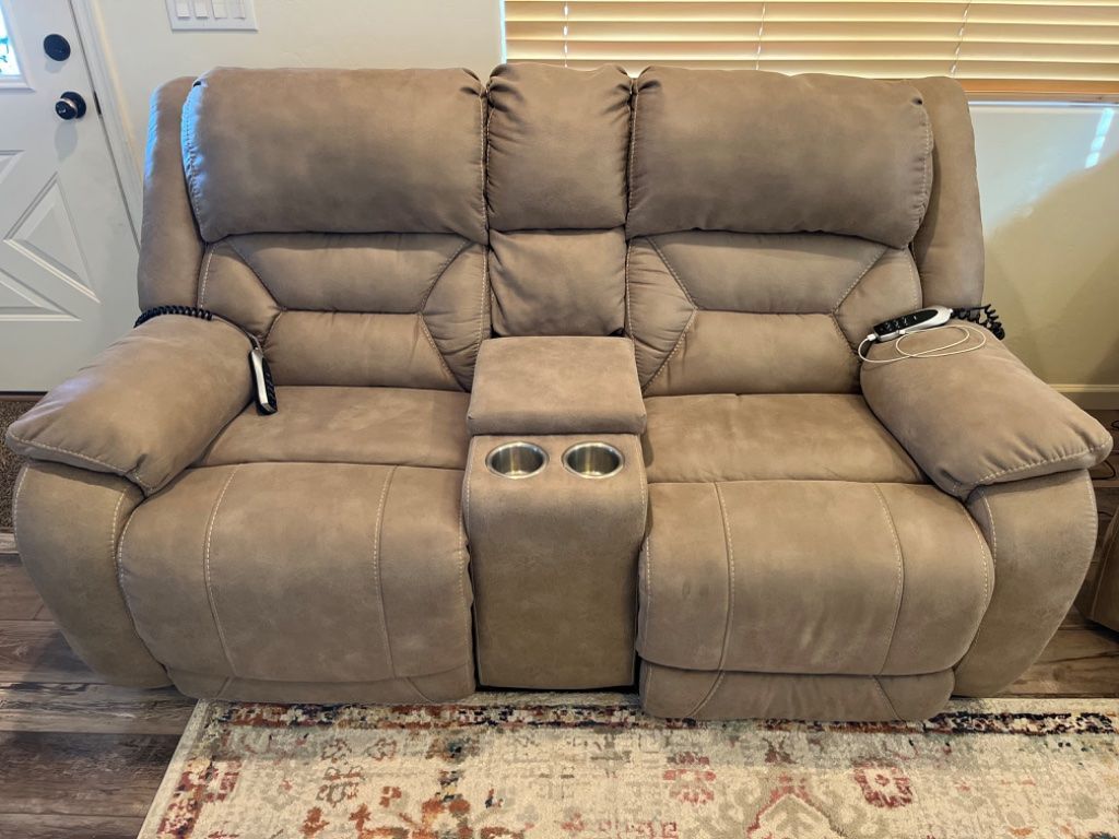 New Furniture Set! Transformer P3: Electric Reclining Sofa, Loveseat, and Recliner