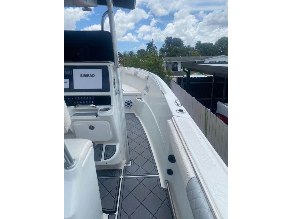 2005 Sailfish 2660