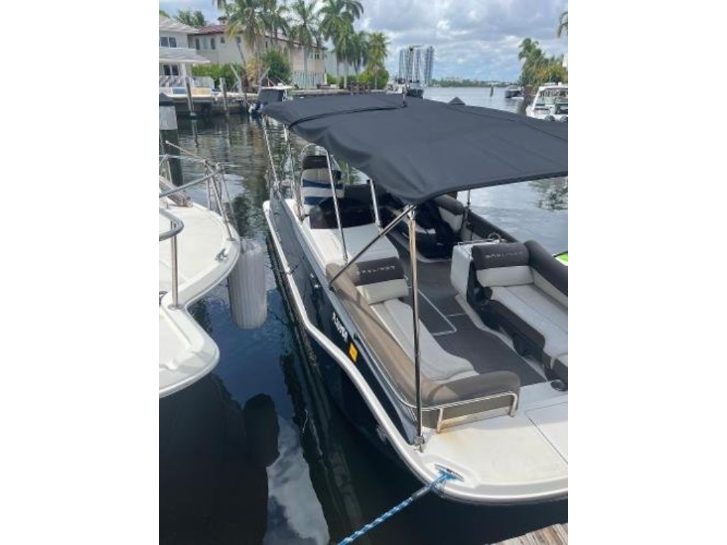 2020 Bayliner Element XR7