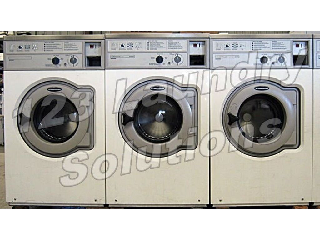 Coin Operated Wascomat Almond Front Load Washer 120v W620 Used