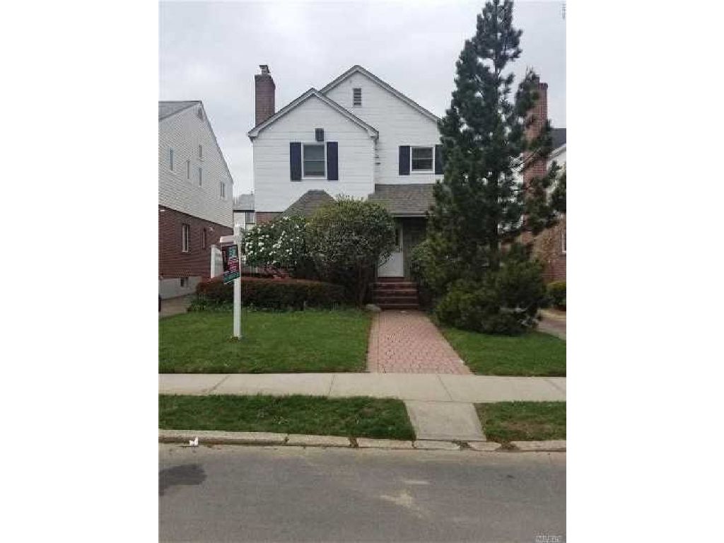 Houses for Sale in Jamaica Estates NY