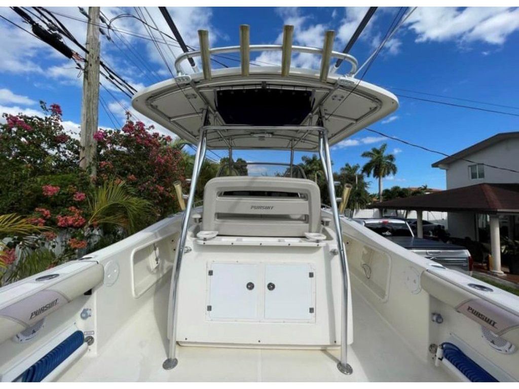 2001 Pursuit 3070 Westchester, Fl 114900