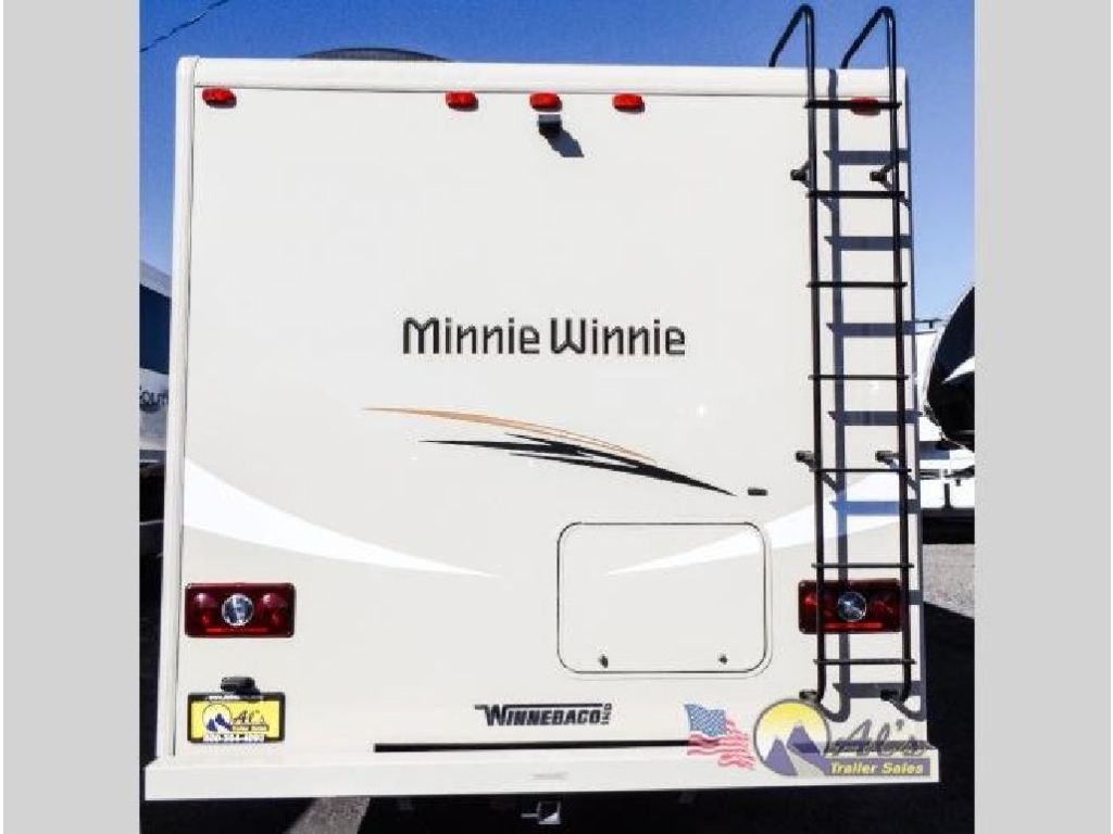 Used 2017 Winnebago Minnie Winnie 27Q-Motorhome