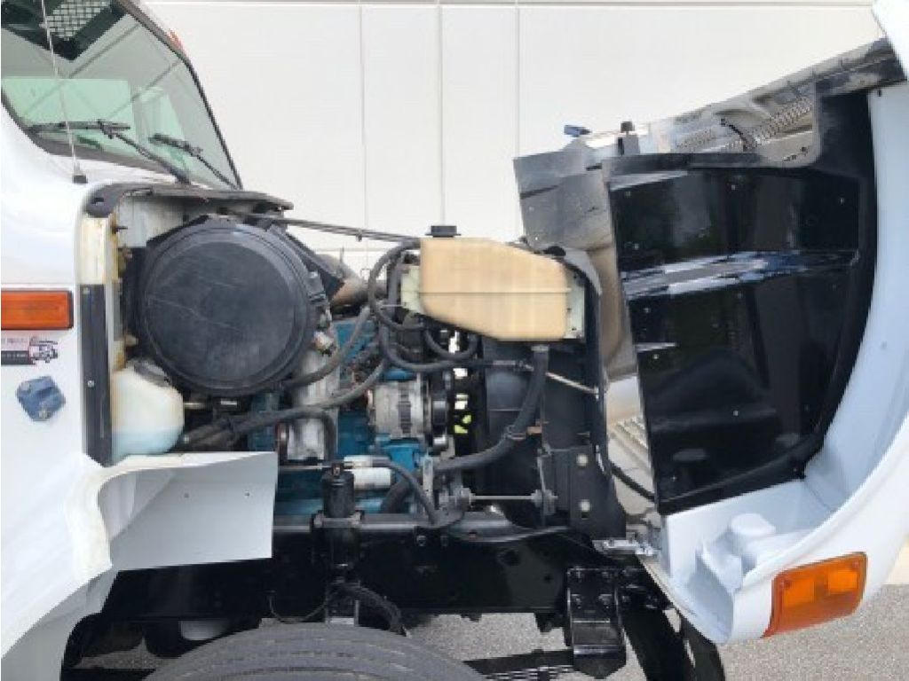 Sign Crane Truck for Sale 2000 Elliott L55R Mounted on a 2000