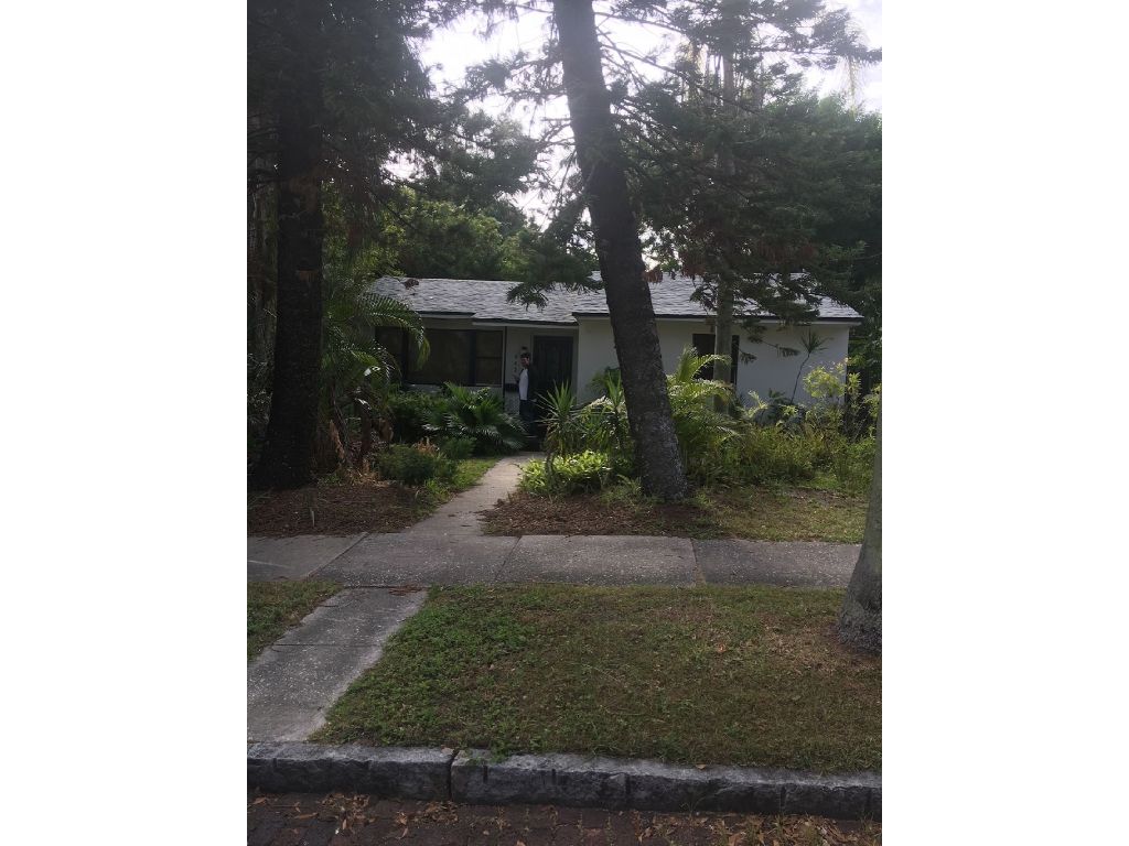 I room for rent St. Petersburg Rooms for Rent Offered Claz