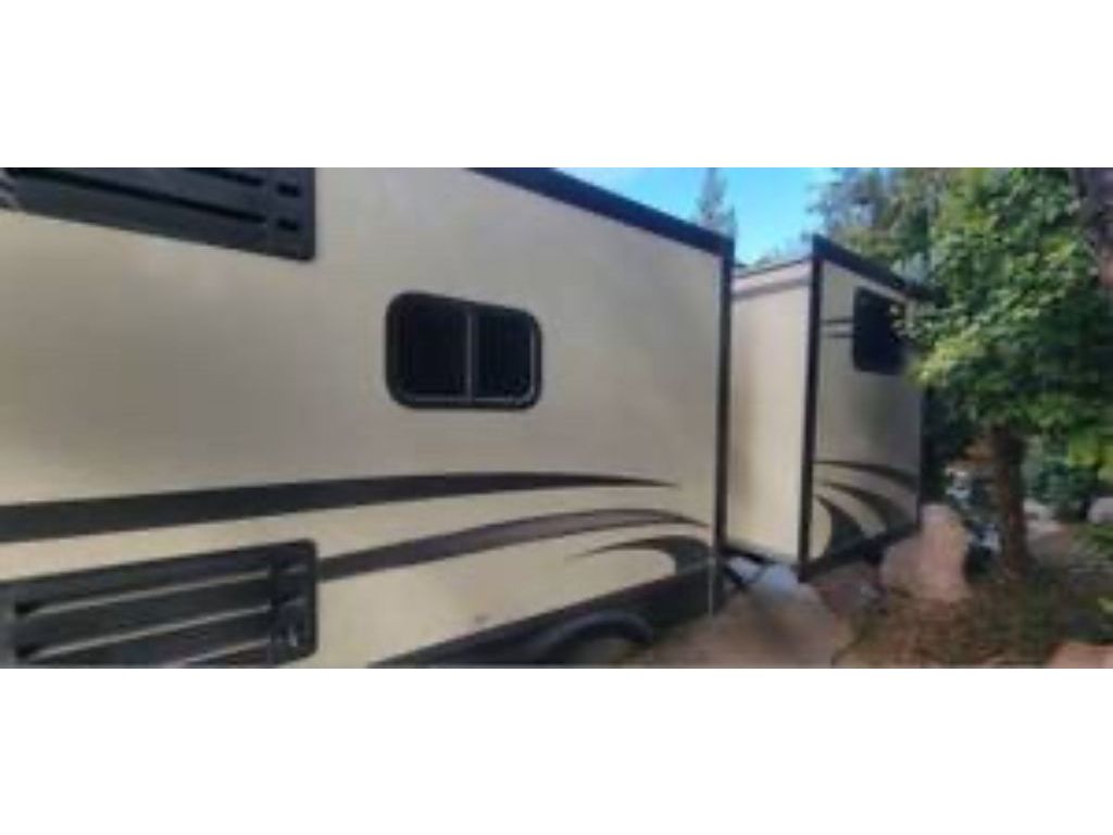 SAVE $20,000 - 2019 Grand Design Reflection 312BHTS