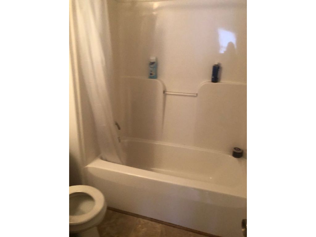 Apartment for rent- 6 month lease