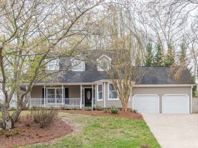 4 Bedroom 3.5BA 2400 ft Pet-Friendly Apartment For Rent in Greensboro, NC