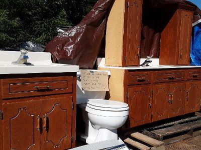 Bathroom Cabnets Fixtures