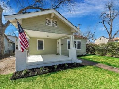 Move in Ready Adorable 1919 Craftsman Home