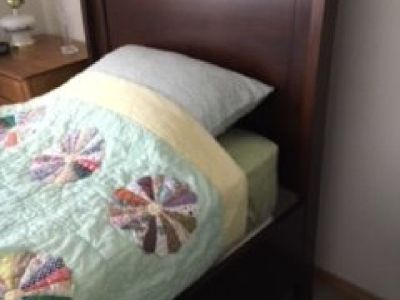 twin sleigh bed