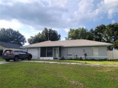 3 Bedroom 2BA 950 ft Single Family House For Sale in Winter Haven, FL