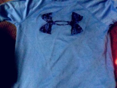 Under armour size medium boys