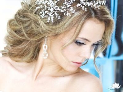 Professional Hair Stylist Makeup Artist