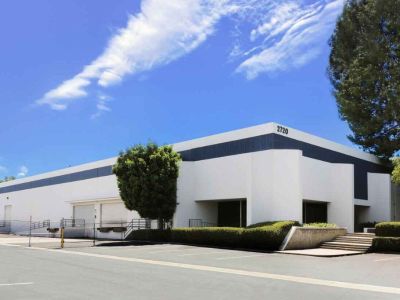 Warehouse and Office Space Available! – Pellissier 2720, CA