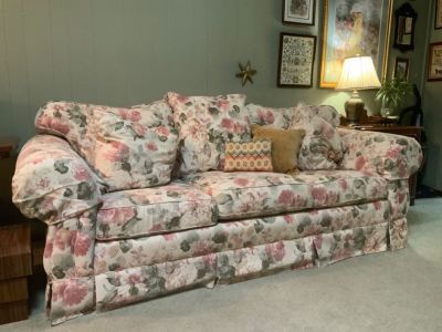 Marquette Court Estate Sale