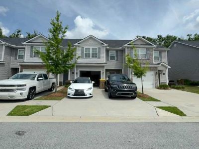 3 Bedroom 2.5BA 1461 ft Pet-Friendly Apartment For Rent in Bryan County, GA